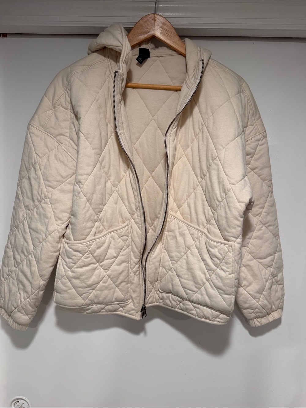 Quilted Hooded Jacket in Cream - wild fable size medium